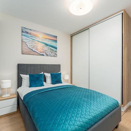 Apartament Szafir W Budynku Basenowym Morska Klifowa Rewal Exteriör bild