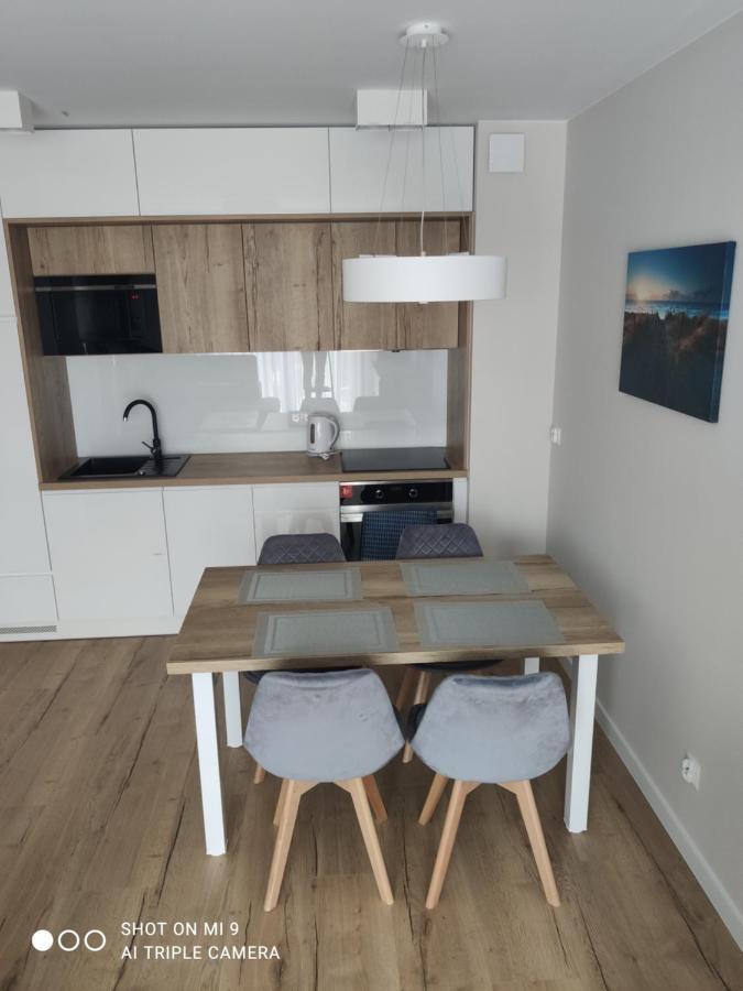 Apartament Szafir W Budynku Basenowym Morska Klifowa Rewal Exteriör bild