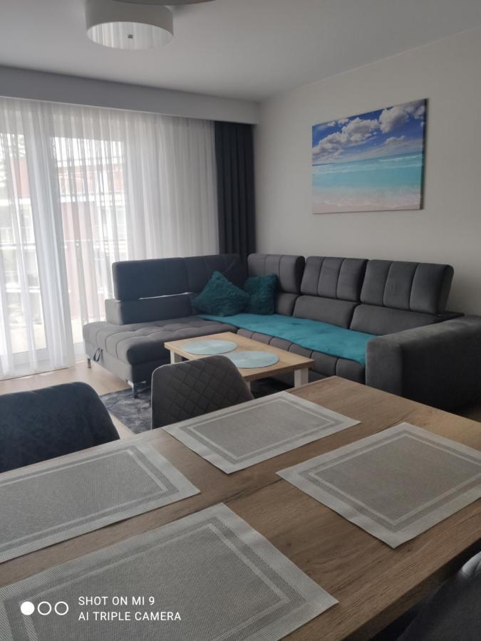 Apartament Szafir W Budynku Basenowym Morska Klifowa Rewal Exteriör bild