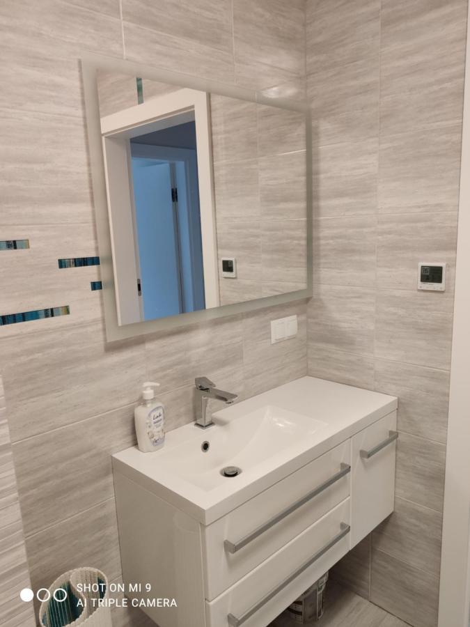 Apartament Szafir W Budynku Basenowym Morska Klifowa Rewal Exteriör bild
