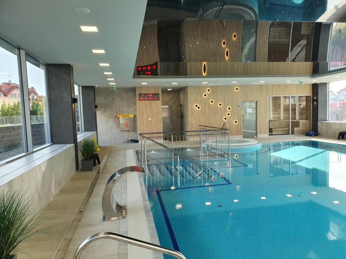 Apartament Szafir W Budynku Basenowym Morska Klifowa Rewal Exteriör bild