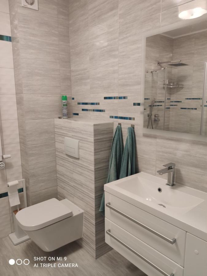 Apartament Szafir W Budynku Basenowym Morska Klifowa Rewal Exteriör bild