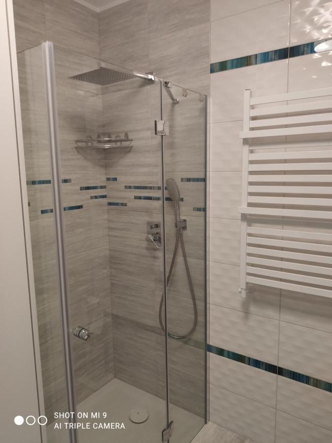 Apartament Szafir W Budynku Basenowym Morska Klifowa Rewal Exteriör bild