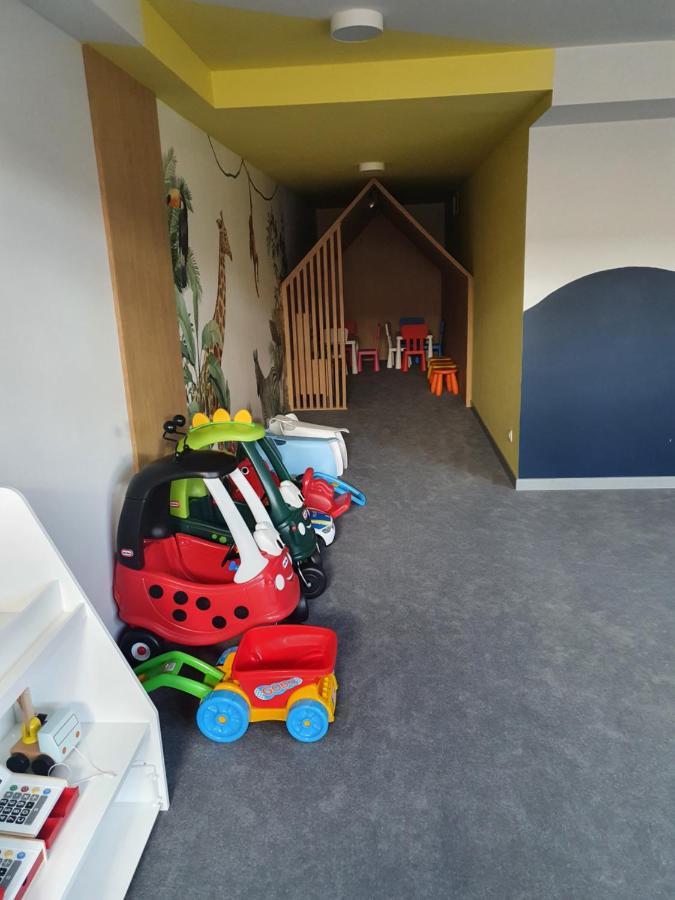 Apartament Szafir W Budynku Basenowym Morska Klifowa Rewal Exteriör bild