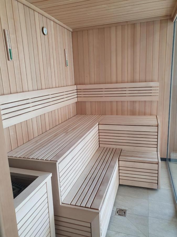 Apartament Szafir W Budynku Basenowym Morska Klifowa Rewal Exteriör bild
